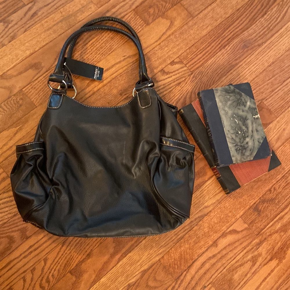 NWT Mondani New York purse - black with tan stitching - Picture 10 of 12
